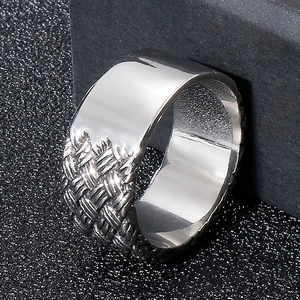 Bague punk vintage en acier inoxydable pour hommes avec texture polie et tressée
