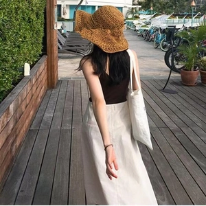 Chapeau de paille d'été à large bord avec nœud, pliable pour protection solaire chic