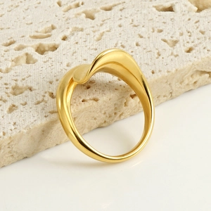 Minimalist 18k gold plated stainless steel wave ring with organic fluid design