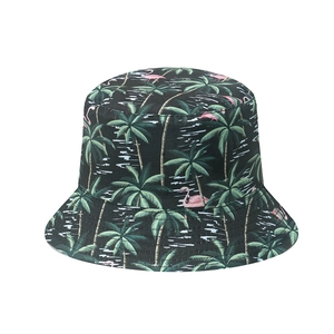 Chapeau bob noir pour femme avec imprimé tropical de flamants roses et palmiers