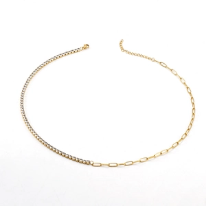 Collier trombone en acier inoxydable plaqué or 18 carats avec accents de diamants brillants