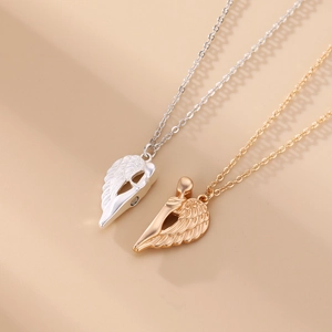 Matching angel wing heart couple necklaces with magnetic pendant in gold and silver