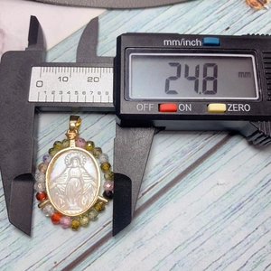 Mesure détaillée du pendentif Vierge Marie en argent S925 avec perles et zircon, taille 24,8 mm