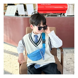 Blue nylon kids chest bag with adjustable strap and plastic buckle for outdoor travel