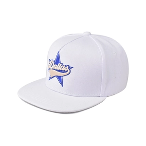 Casquette snapback blanche en coton avec broderie Dallas et motif étoile bleue stylé