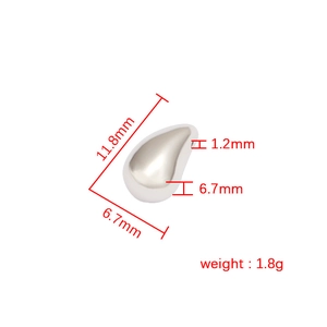 Detail view of drop pendant dimensions: 11.8mm length, 6.7mm width and 1.8g weight