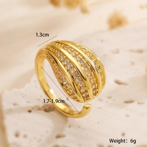 Detail showing dimensions and 6g weight of 18K gold plated tiered zircon ring on stone