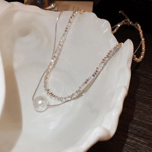 Collier Multirang Avec Pendentif Künstliche Perle Ronde Et Künstliche Perles Géométriques Argentées Brillantes Chaîne De Clavicule Pour Femme Élégant Minimaliste