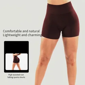 Short de yoga bordeaux sans couture à taille haute avec effet push-up pour femmes