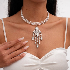 Luxurious Multi Layer Choker Necklace Alloy Rhinestone Imitation Artificial Pearl Tassel Chandelier Pendant Elegant Wedding Jewelry For Women