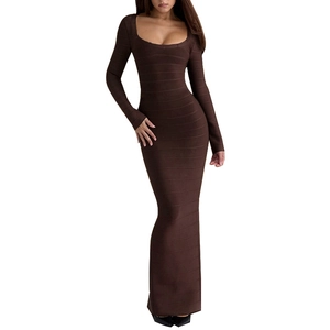 Robe longue moulante en maille marron à manches longues avec décolleté en U sexy