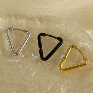 Orecchini a triangolo in acciaio al titanio color argento, nero e oro per uomo e donna