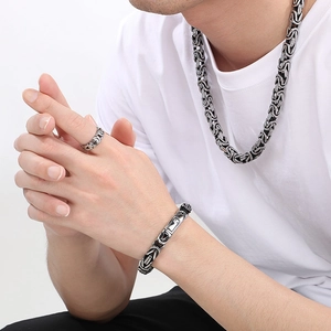 Set gioielli hip hop in acciaio al titanio con collana a catena, bracciale e anello