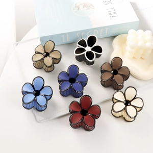 Matte Rubber Paint Hair Claw Clip Floral Shaped Resin Non Slip Elegant Korean Style Accessory For Women