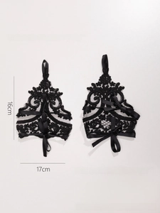 Detailed size specifications for black lace fingerless gloves with floral embroidery