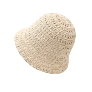 Cappello a secchiello in maglia traforata traspirante da donna in bianco crema