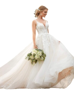 Robe de mariée trapèze blanche élégante avec dentelle florale et jupe en tulle