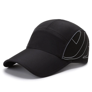 Breathable quick-dry black baseball cap for outdoor sports with reflective side patterns
