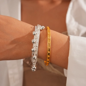 Bracelet Jonc Ouvert Pour Femmes Alliage Cuivre Métallique Vintage Gothique Étoile Cloches Ajustable Bijoux Rétro Élégants