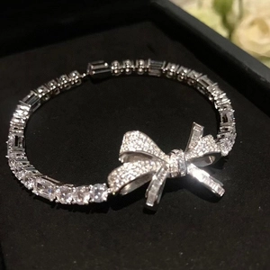 Bracelet Élégant Nœud Papillon En Zircon Argenté Pour Femme Luxe Chaîne De Tennis En Strass Scintillant Bijou De Main