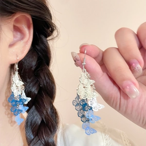 Orecchini Pendenti con Nappa a Farfalla Traforata per Donna Etereo Sfumato Blu Rosa Viola Lega Dolci Gioielli Fata Accessori Regalo