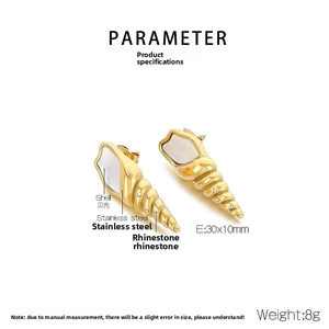 Détails de boucles d'oreilles coquillage dorées avec dimensions 30x10mm et poids de 8g