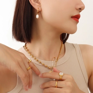 French vintage 18K gold plated jewelry set with freshwater pearls and earrings