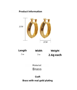 Detailed size specifications for 2cm gold-plated brass textured hoop earrings