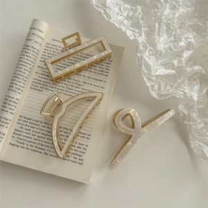 French style pearlescent marble hair claw clip set with elegant gold metal frames