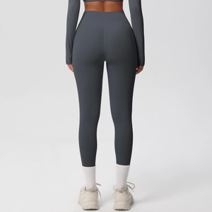 Detail view of high-waist charcoal yoga set with seamless sculpting fabric and slim fit