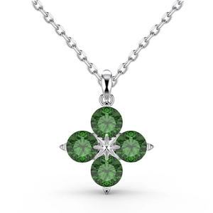 Elegant S925 silver necklace featuring a sparkling green zircon four-leaf clover pendant