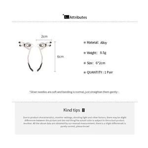Detailed size chart for fox tail earrings showing dimensions of 6cm height and 2cm width