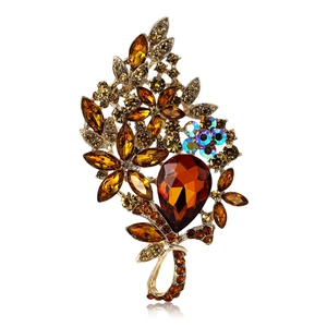Vintage Alloy Rhinestone Flower Brooch For Women High Grade Floral Leaf Lapel Pin Elegant Banquet Wedding Apparel Jewelry Accessory