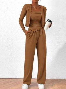 Ensemble décontracté trois pièces pour femmes avec cardigan, haut et pantalon large