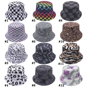 Damen Fischerhüte in 12 Stilen, darunter Paisleymuster, Karo-Optik und modische Tierprints