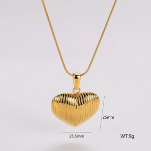Detail view of a 25mm gold heart pendant necklace with dimensions and 9g weight info