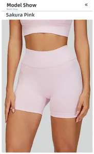 Détails de l'ensemble de yoga côtelé sans couture rose cerisier, texture et coupe