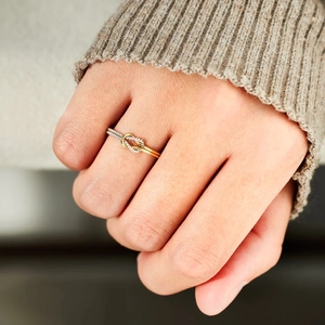 Minimalist S925 sterling silver knot ring in gold and silver two-tone finish for women