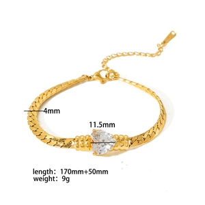 Golden snake chain bracelet with heart-shaped clear zircon and sizing dimensions