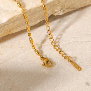Bracelet minimaliste en acier inoxydable plaqué or 18K avec chaîne à billes ovales et fermoir