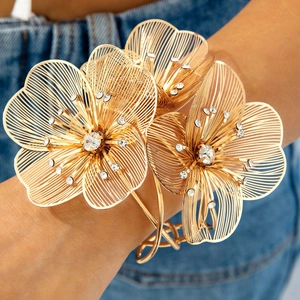 Exaggerated Flower Cuff Bracelet Hollow Metal Wire Design Rhinestone Inlaid Statement Jewelry For Women