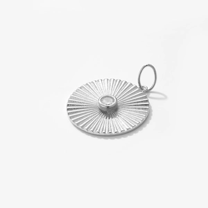 Minimalist s925 silver round pendant with clear gemstone and radial fan texture