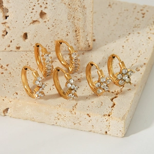 Three-piece set of 18K gold-plated stainless steel hoop earrings with cubic zirconia flowers