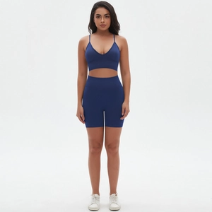 Nahtloses, hochelastisches Yoga-Set in Dunkelblau mit Sport-BH und High-Waist-Shorts