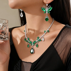 Vintage Butterfly Teardrop Jewelry Set Copper Green Rhinestone Pendant Necklace And Earrings Elegant Palace Style Women