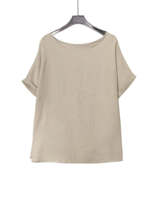 T-shirt estiva da donna color kaki a maniche corte con tessuto strutturato e scollo rotondo