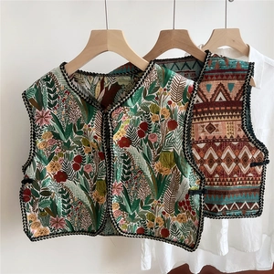 Ethnic Style Embroidered Vest Shawl For Women Vintage Jacquard Floral Geometric Pattern Sleeveless Shoulder Wrap Scarf