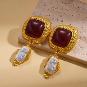 Vintage baroque pearl earrings with square gold hammered metal and deep red gemstones