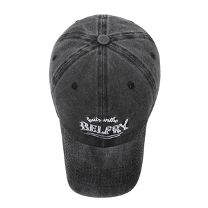 Casquette baseball grise délavée vintage avec broderie bats in the BELFRY en coton