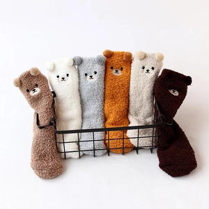 Chaussettes De Maison En Velours Corail Pour Femmes Avec Oreilles D'ours 3D Dessin Animé Thermiques Épaissies